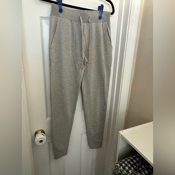 NWOT Rosio Light Gray Joggers - Picture 1 of 6